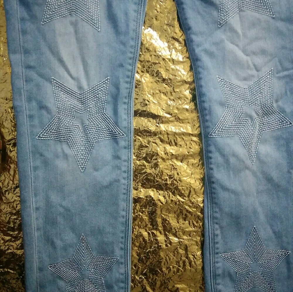 Jeans - Picture 2 of 3
